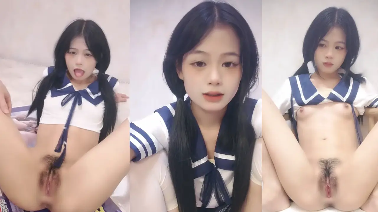 双马尾制服萝莉19萌妹 一脸清纯呆萌 穿上白丝被艹